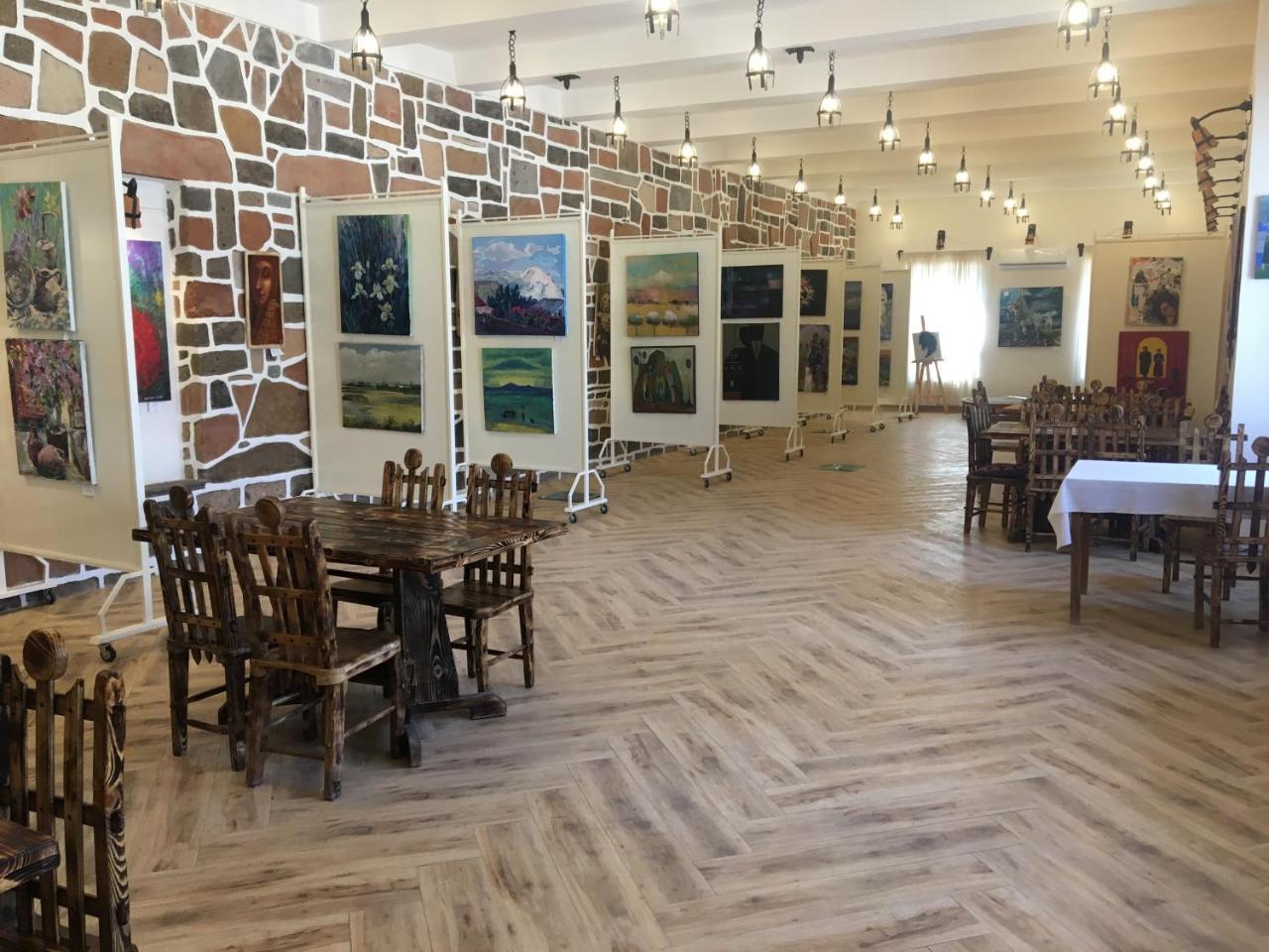 Machanents Art Hotel Vagharshapat Exterior photo